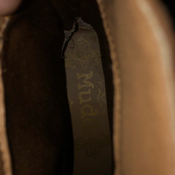 Size 7.5 super cute, boho style brown faux suede MUDD ankle boots. So trendy - Picture 4 of 6